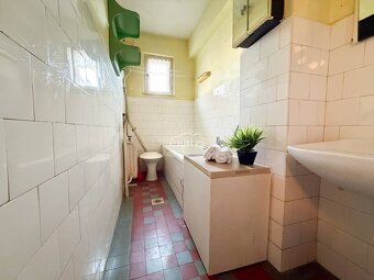 Exkluzívne na predaj rodinný dom s pozemkom 930 m2, Žilina - - 13