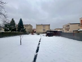 Dvojpodlažný RD na predaj v kľudnej lokalite Stráne - 13