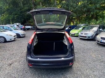 Ford Focus 1.6i 85kW Ghia klima tempomat 2005 - 13