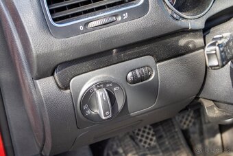 Volkswagen Golf Variant 1,6 TDI 77kw / AJ NA SPLÁTKY / - 13