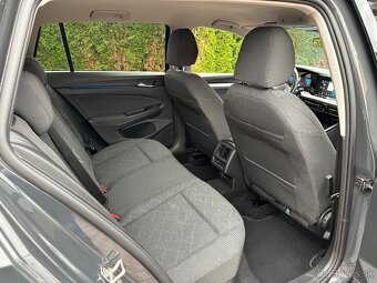 Volkswagen Golf VIII 2.0 TDI 85kw - 13