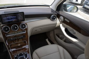 Mercedes-Benz GLC SUV 250 4MATIC A/T - 13