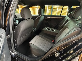 Volkswagen Golf Variant 2.0 TDI R-Line Highline DSG - 13