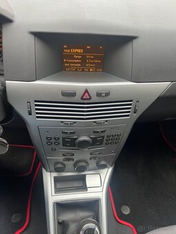 Opel Astra H 1.6l 85kW r.v 2011 - 13