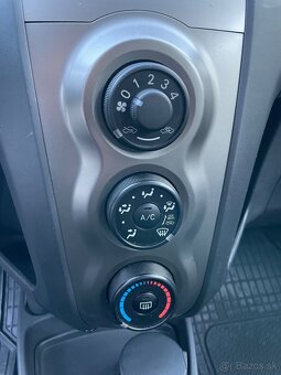 Toyota Yaris 1.0 VVTi, model 2010, 1. majiteľ, iba 82 000 km - 13