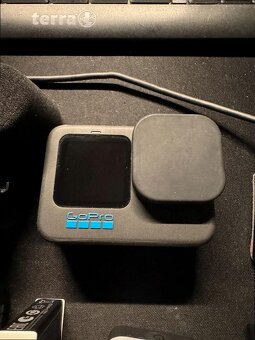 GoPro Hero 11 s príslušenstvom - 13