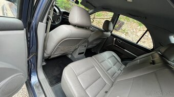 Kia Sorento 2.5 - 13