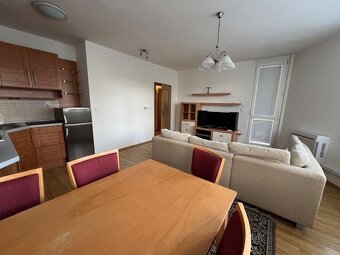 3 izb. byt v Lamači, HEYROVSKÉHO ul. - 13