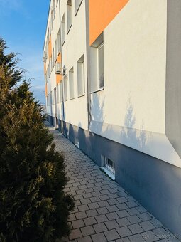 Nebytový priestor centrum+ dvor+2x park. státie - 13