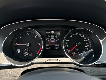 Volkswagen Passat Variant 2.0 TDi DSG 4Motion, r.v.: 2021 - 13