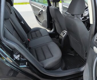 ŠKODA OCTAVIA COMBI 2.0 TDi 103KW CR FAMILY XENON ŤAŽNÉ - 13