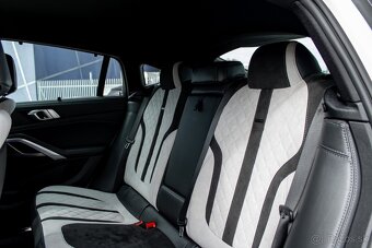 BMW X6 xDrive 40i - 13
