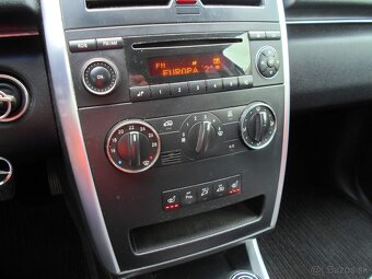 Mercedes-Benz B trieda 200 CDI 103kW automat,koža,klima,temp - 13