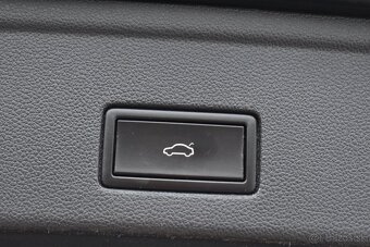 VW Touareg 3.0TDi V6 4Motion 110 000 KM ///ODPOČET DPH/// - 13