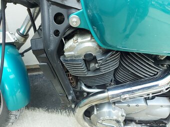 Predám Honda VT 1100 Shadow - 13