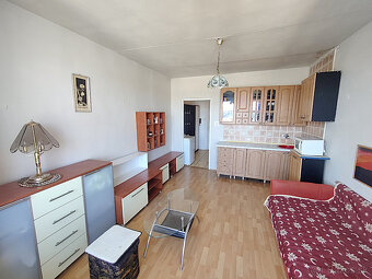 Garsónka s Lodžiou, krásnym výhľadom, blíz.CENTRA, Karpatská - 13