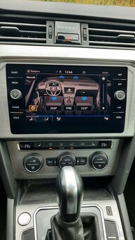 Predám  Volkswagen Passat Variant 2.0 TDI EVO Elegance DSG - 13