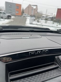 Dodge Ram, LIMITED, 2022 Black Edition - 13