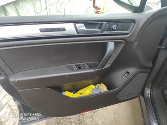 Volkswagen Toureg 3.0TDI. 2010 r. - 13