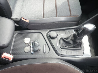 SEAT TARRACO - 13