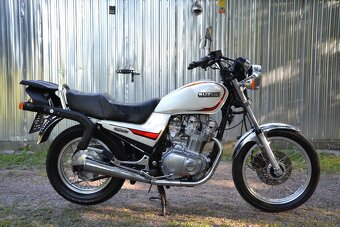 Suzuki GR650 - 13
