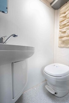 Mercedes Benz Sprinter 906 – Autokaravan - 13