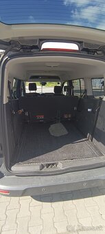 Ford Tourneo Connect 7miest - 13