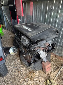 Rozpredám Audi A4 b8 - 13