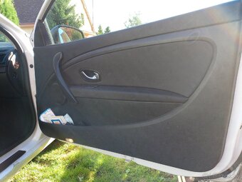 Renault Megane coupé 1.6 - 13