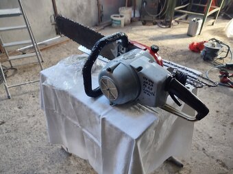 Pila Stihl E30 - 13