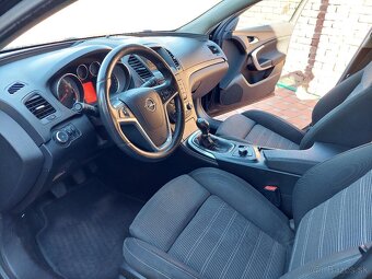 OPEL INSIGNIA SPORTS TOURER - 13