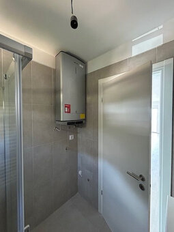 Makarska, 3 izb., garážové státie, bazén, novostavba - 13