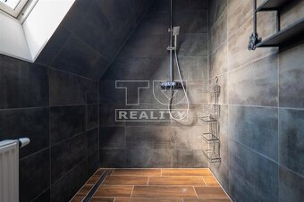 Rodinny dom pri potoku - 13