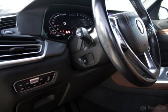 BMW X5 xDrive30d AT8 195kw - 13