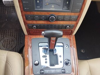 Volkswagen Phaeton 3.0 TDI 171kw 6AT - 13