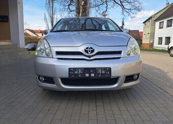 Toyota Corolla Verso 2,0 D4-D Terra Base SFX 16 nafta - 13