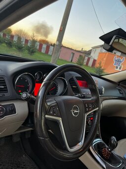 Opel Insignia - 13