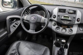 Toyota RAV4 2.2 D-4D - 13