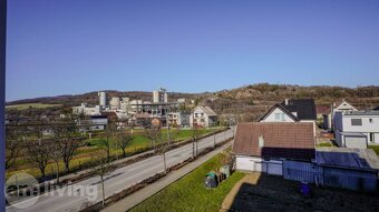 TOP - 3 izbový byt s dvomi balkónmi a záhradou - Horné Srnie - 13