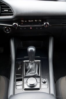 Mazda 3 - 13