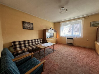 Ponúkame na predaj starší bungalov v Brusne - 13