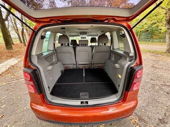 Volkswagen Touran 1.9 TDi, 2009, 7 miestny - 13