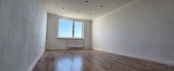 Ponúkame na predaj 2 izb.byt na sídlisku III. - 13