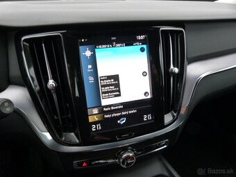 Volvo V60 B4 Momentum Pro A/T - 13