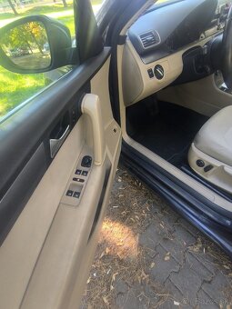 Volkswagen Passat 2011 - 13