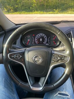 Opel Insignia 2.0CDTI 120kw - 13