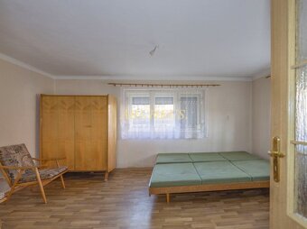 NA PREDAJ, RODINNÝ DOM, POZEMOK 842m2, RASLAVICE - 13