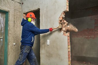 PONÚKAME VÁM NAŠE SLUŽBY - 13