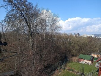 Chata u přehrady Zvolen- celoroční bydlení po rekonstrukci - 13