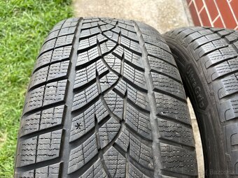 235/55 R18 Goodyear Ultragrip 2ks. - 13